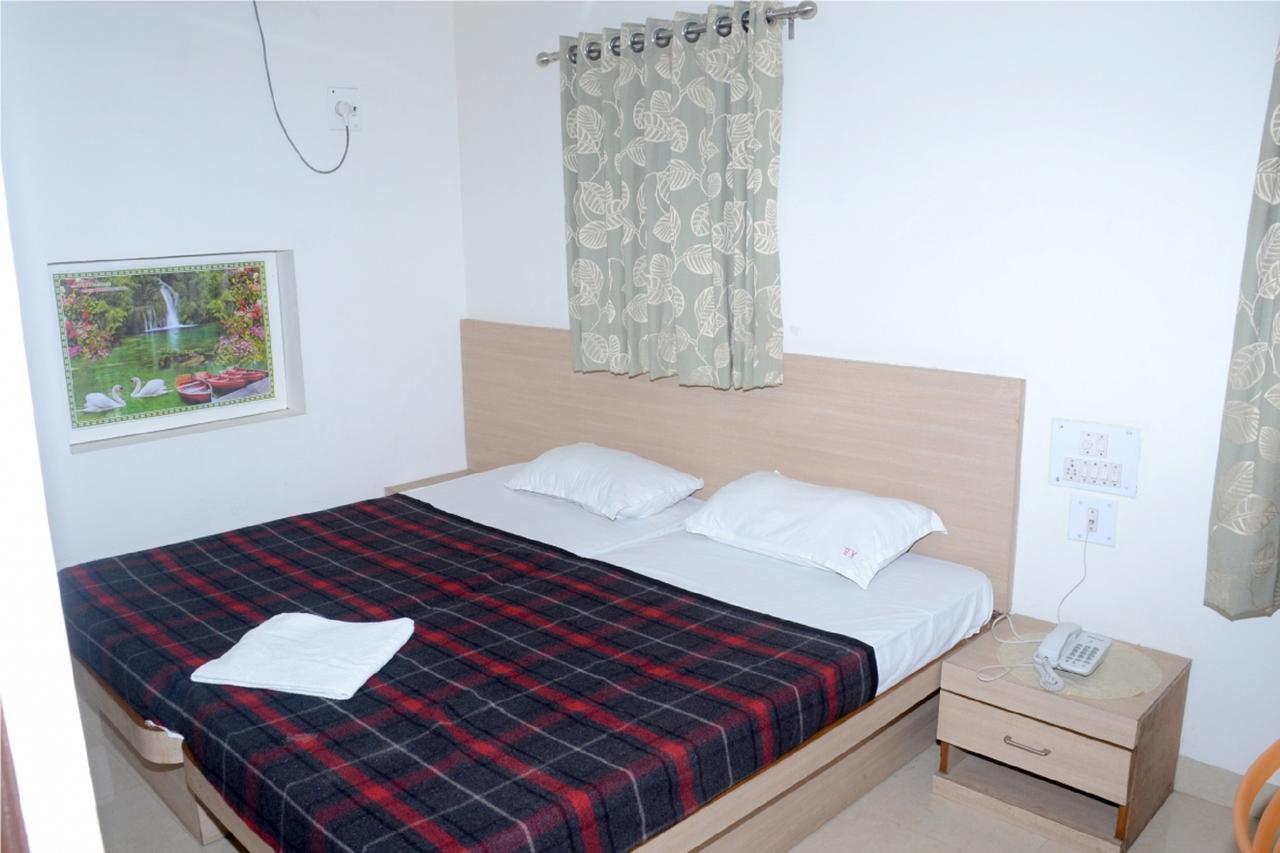 Hotel Kuber Nagpur Luaran gambar